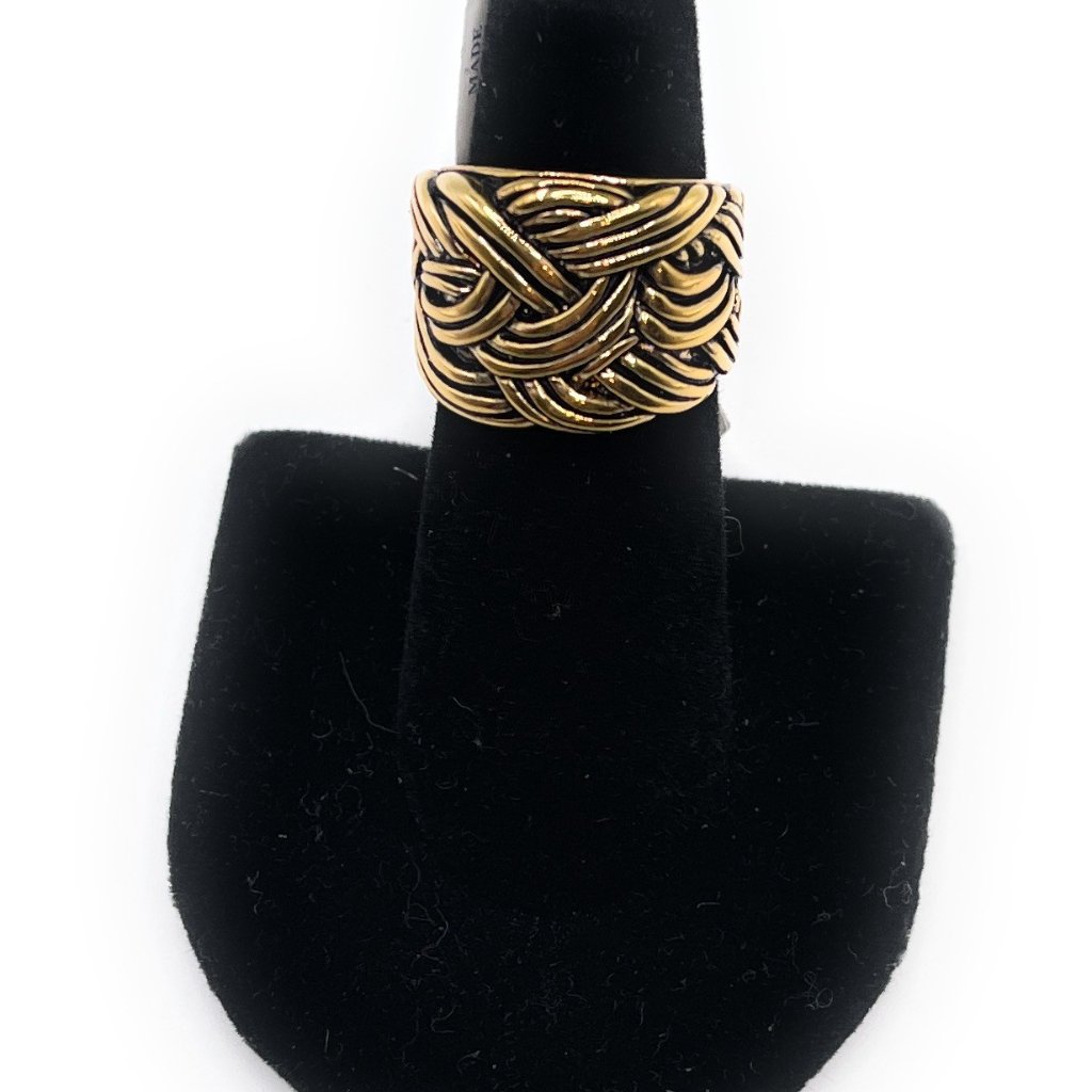 - Captiva Lia Sophia Ring Size 10 18$